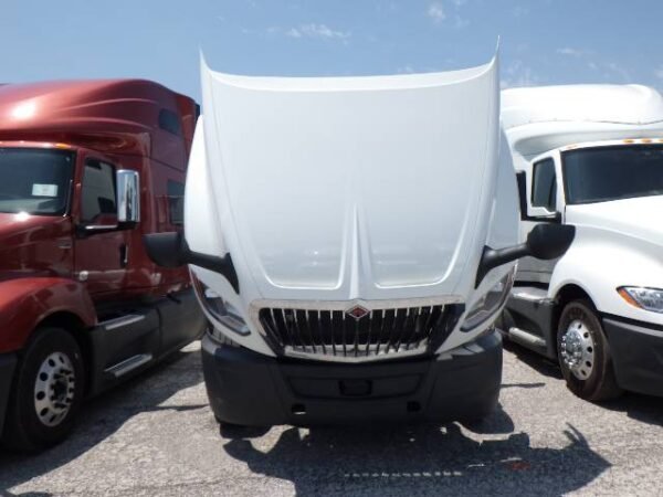 2019 INTERNATIONAL LT625 Conventional - Image 11