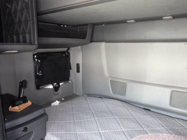 2019 INTERNATIONAL LT625 Conventional - Image 7