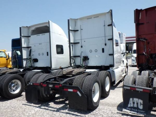 2019 INTERNATIONAL LT625 Conventional - Image 2